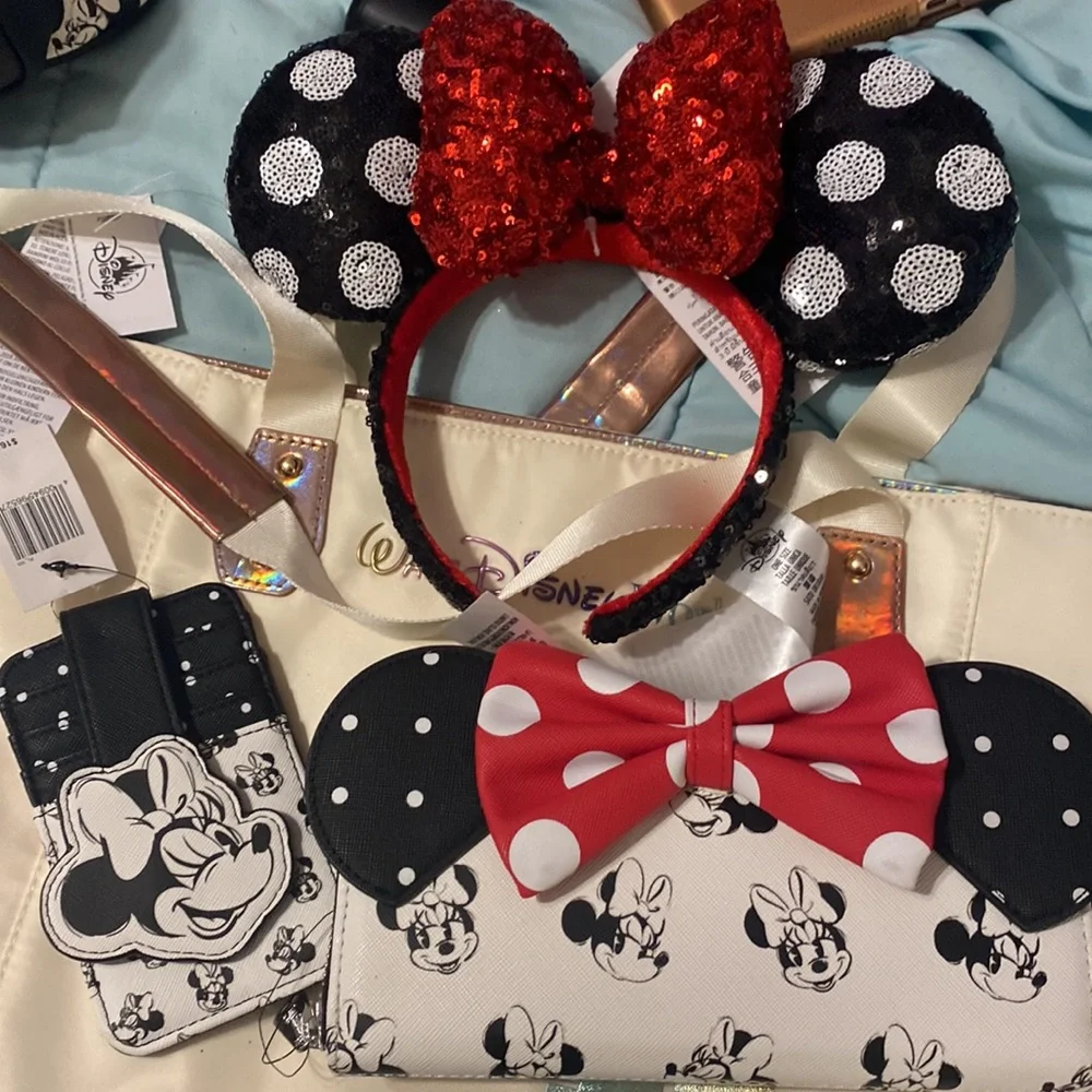 COPY - COPY - COPY - Disney latest Mickey & Minnie LoungeFly Bundle - Picture 4 of 4